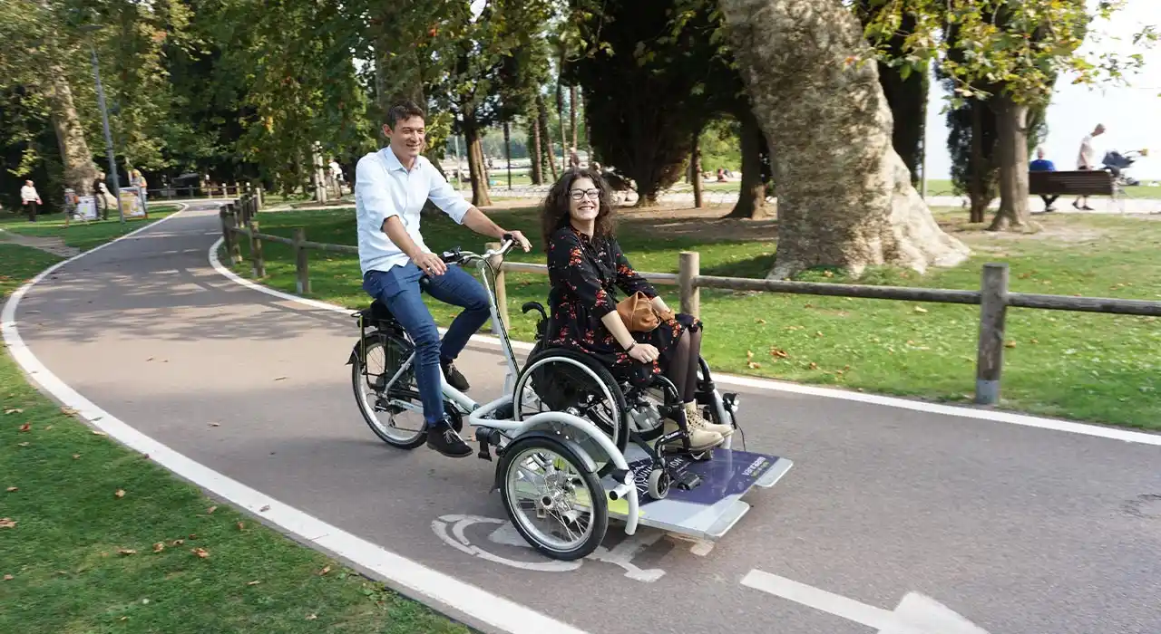 bicicletta per sedia a rotelle bicicletta per sedia a rotelle
